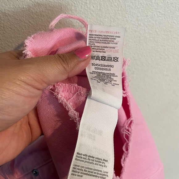 Topshop‎ Moto Bubblegum Pink Denim High Waisted Mini Skirt US Size 4 - Picture 7 of 7